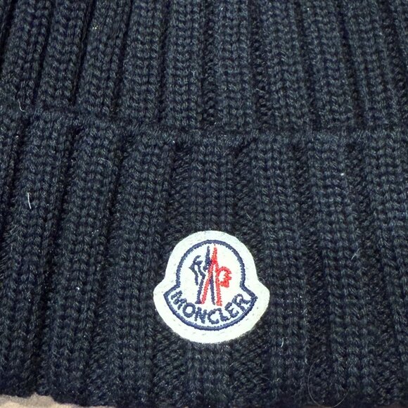 MONCLER WOOL BEANIE WITH POM POM - Picture 5 of 6